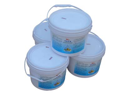 Swimming pool disinfection medicine 